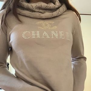 Vintage Chanel turtle neck sweater